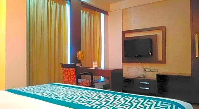 Hotel Signature Grand