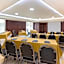 Hotel Embassy Park