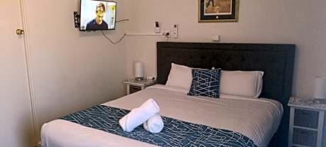 Two-Bedroom Apartment (Non Pet Friendly Room)