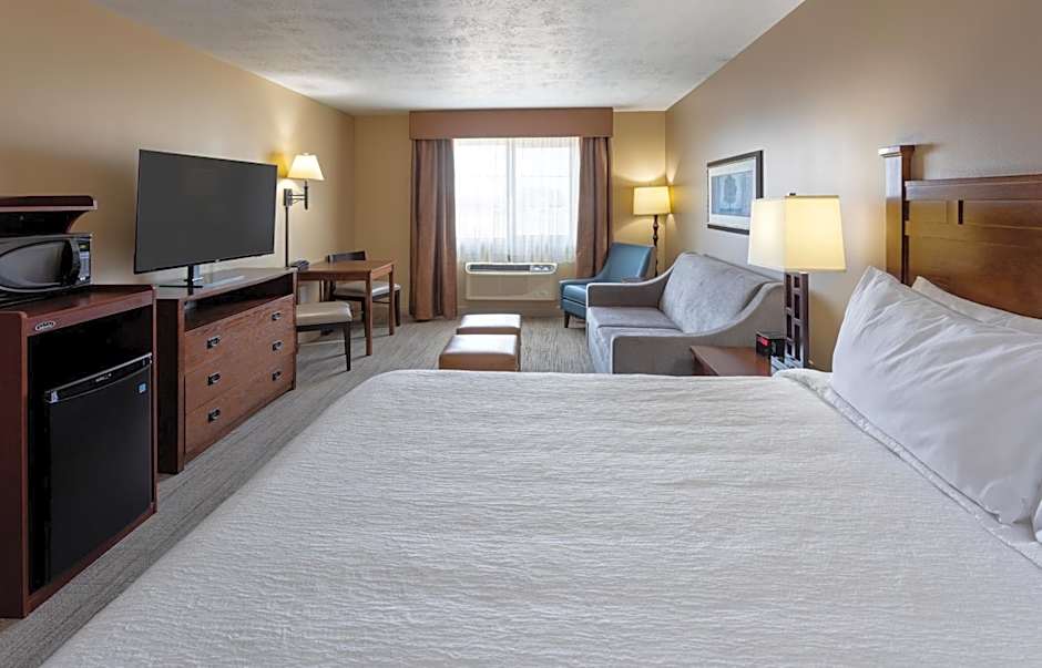 GrandStay Inn & Suites of Luverne