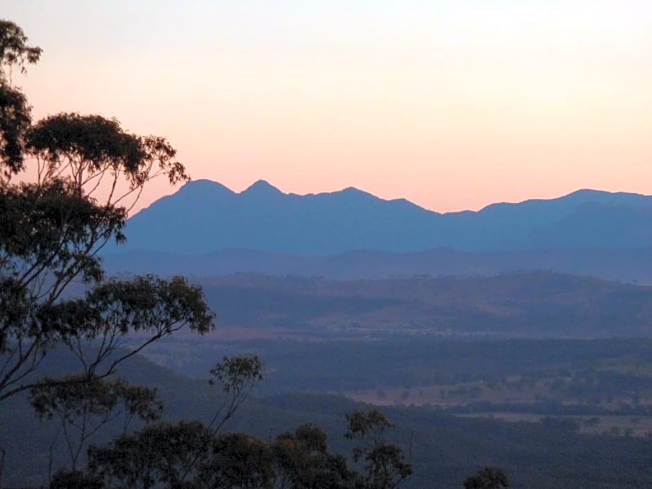 Avocado Sunset Bed and Breakfast