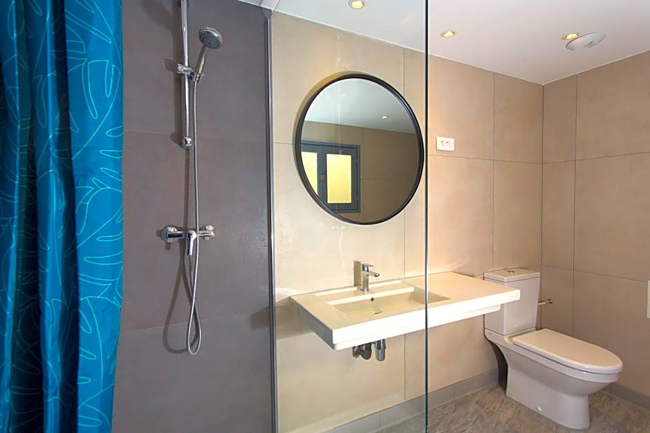 Villa Saint Exupery Beach Hostel