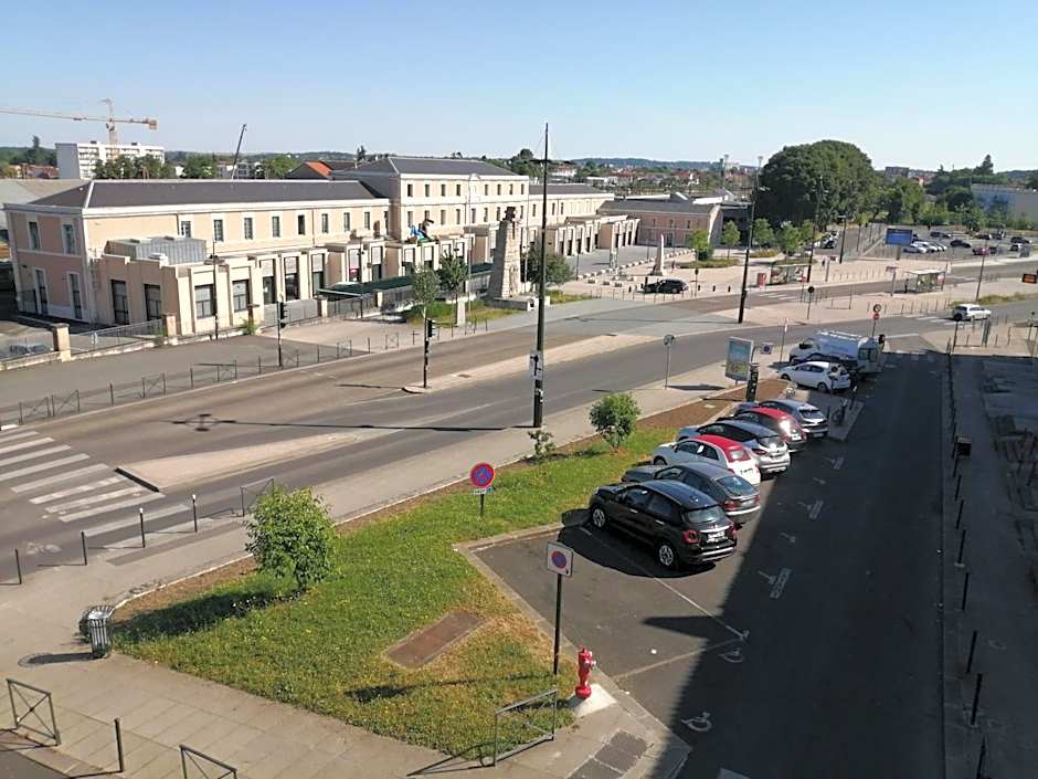 Hotel d Orléans – Angoulême, PA