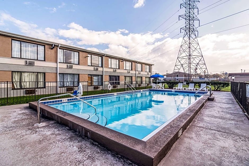 Quality Inn Pensacola