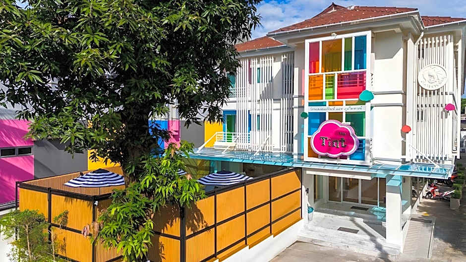 The Tint at Phuket Town Hotel