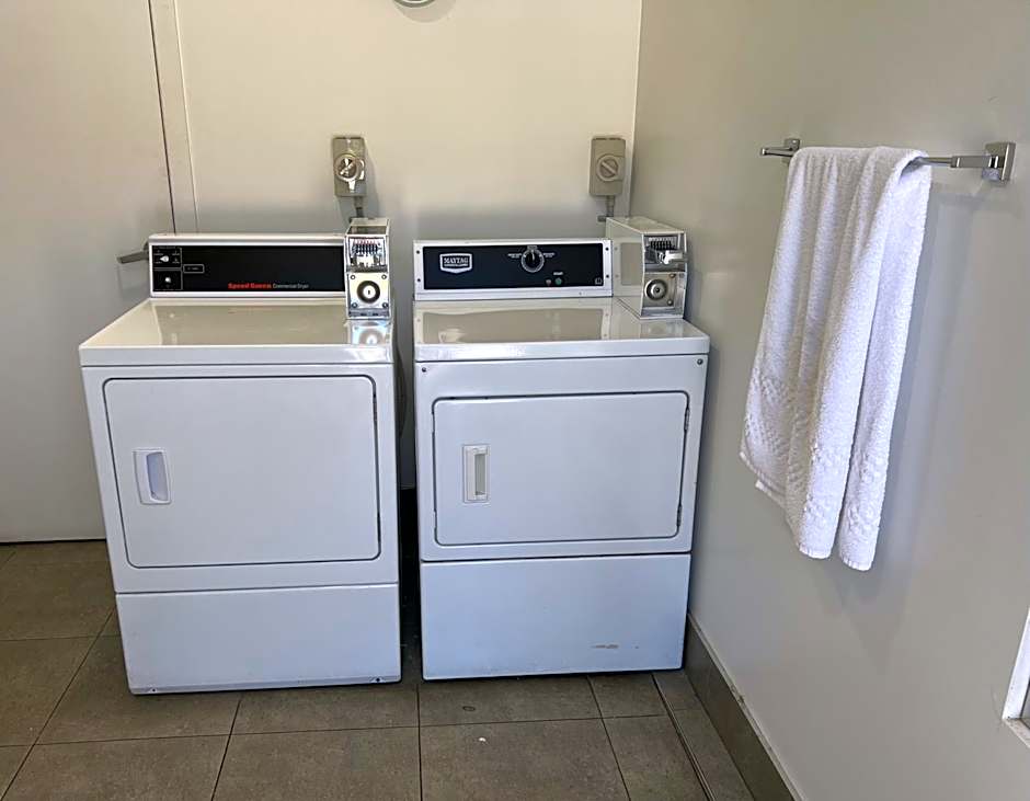 Argosy Motor Inn