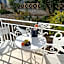 Stratos Hotel