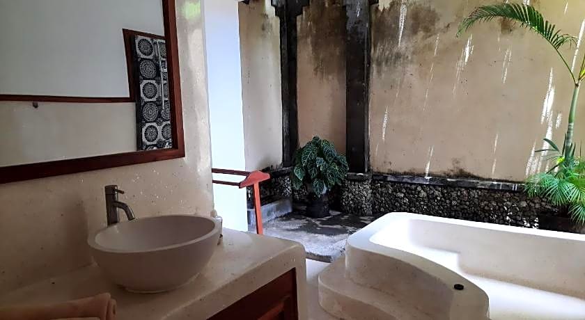Puri Mesari Hotel