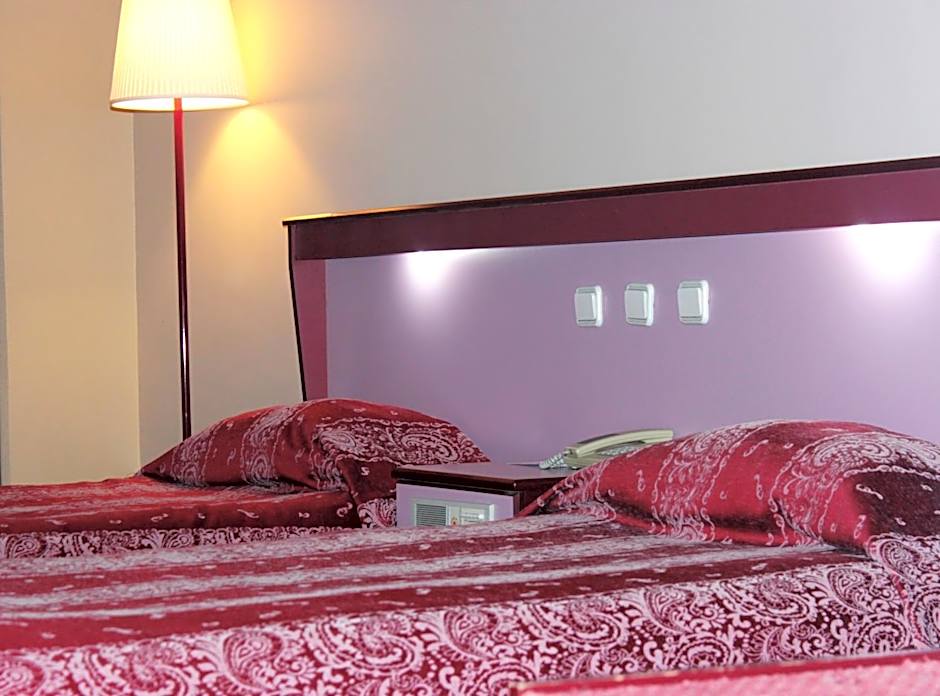 Hotel Eken Prestige