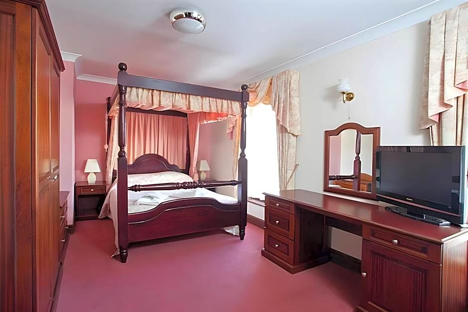 Pilgrims Hotel
