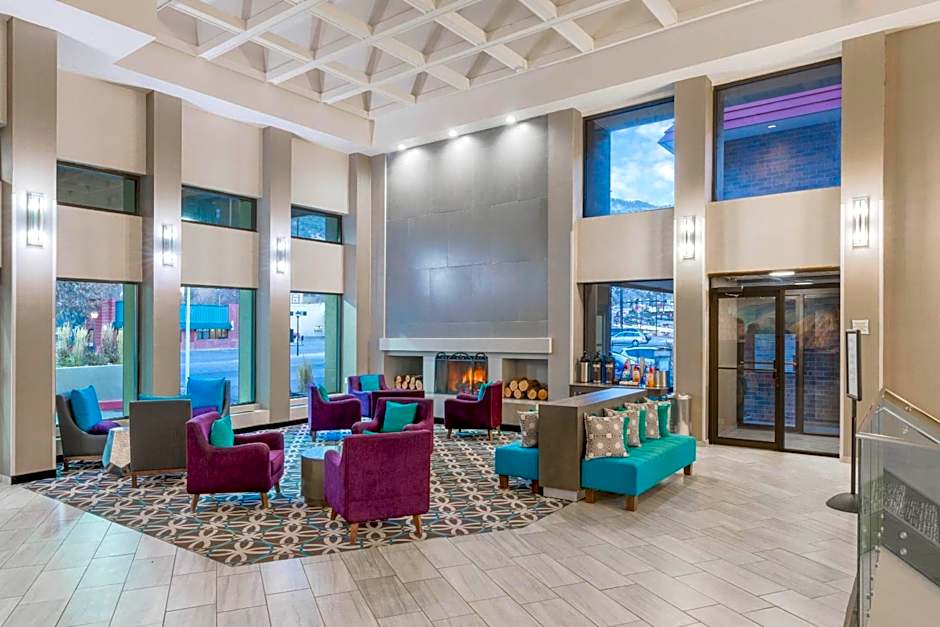 La Quinta Inn & Suites by Wyndham Glenwood Springs