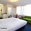 City Edge East Melbourne Apartment Hotel