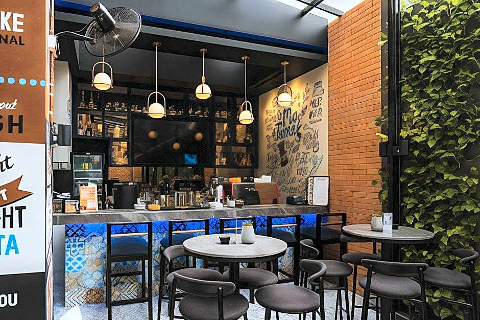 Sotis Hotel Falatehan