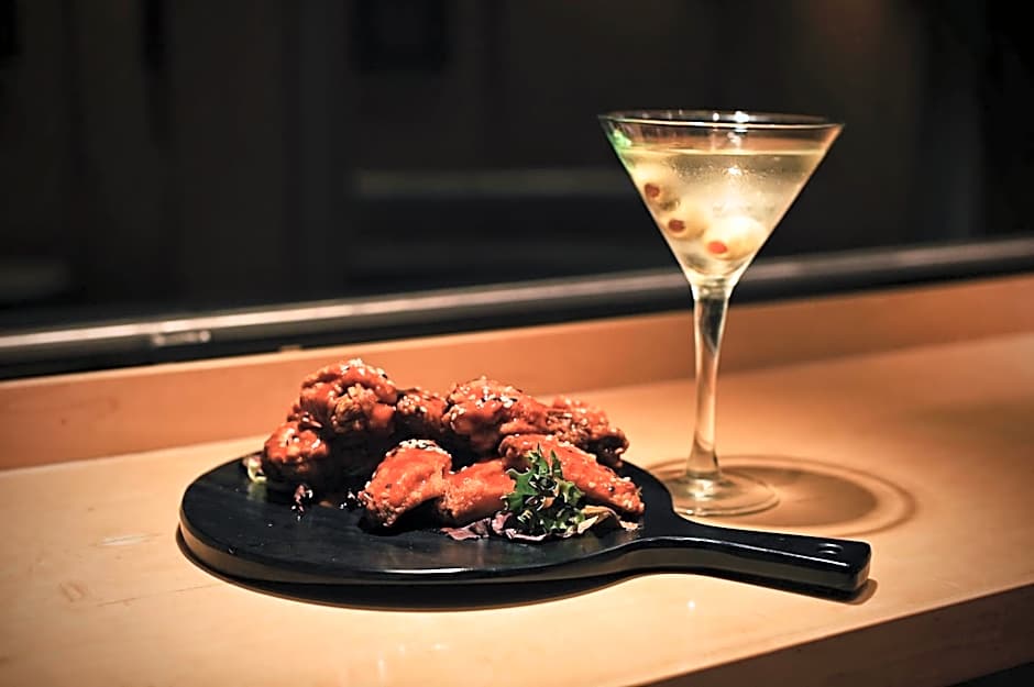 iHOTEL & Conference Centre Red Deer