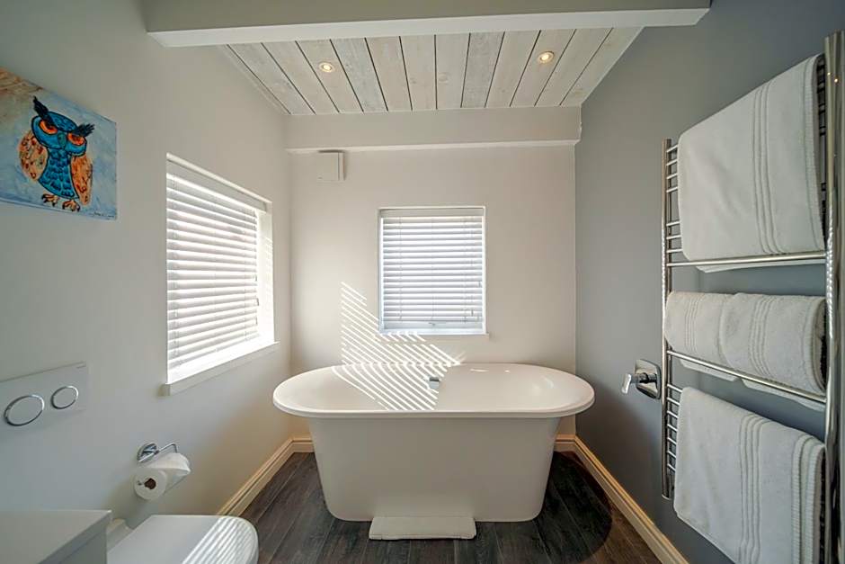 One Marine Drive Boutique Hotel & Spa by The Living Journey Collection