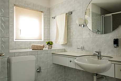 Single Room with Private Bathroom