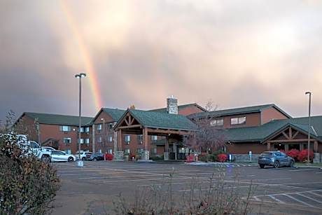 Best Western Plus Mccall Lodge And Suites
