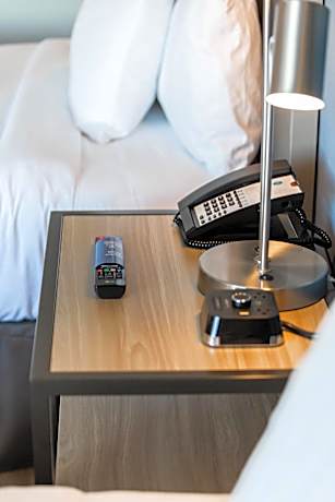 Queen Room with Two Queen Beds and Roll-In Shower - Mobility and Hearing Access