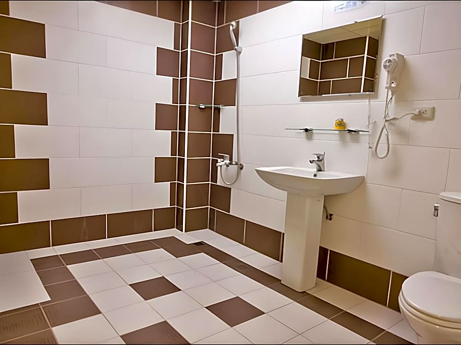 Yue Jing Commercial Hotel