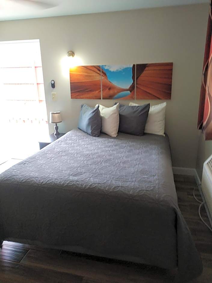 Red Rock Motel and Dam Motel