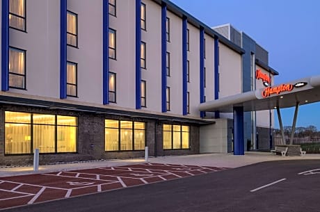 Hampton By Hilton Exeter Airport