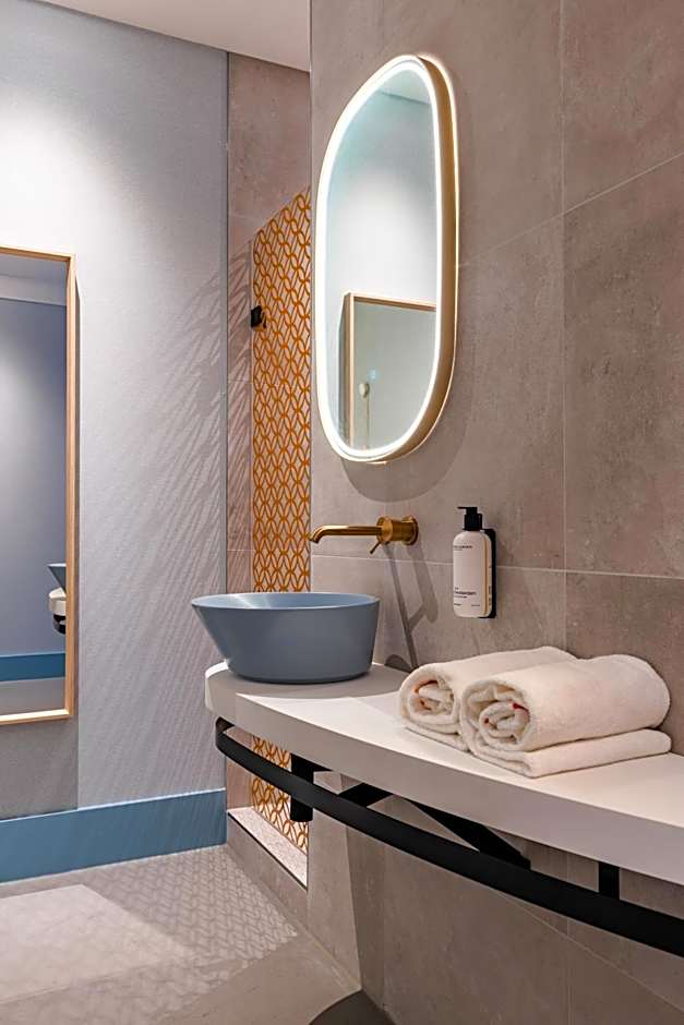 Vie Via - Your Hotel