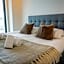 Huswell - Beautiful apartment with communal pool and gym