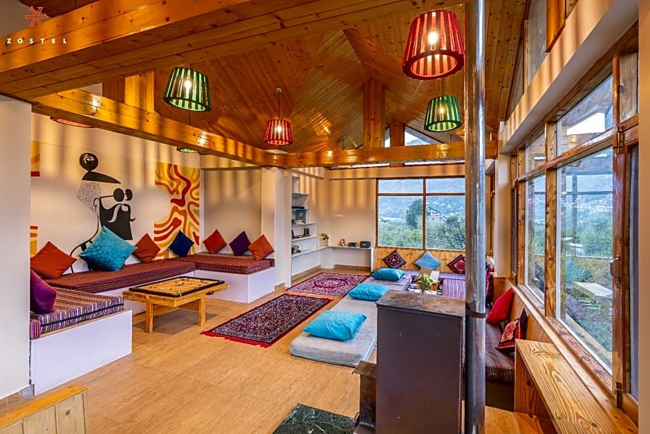 Zostel Manali