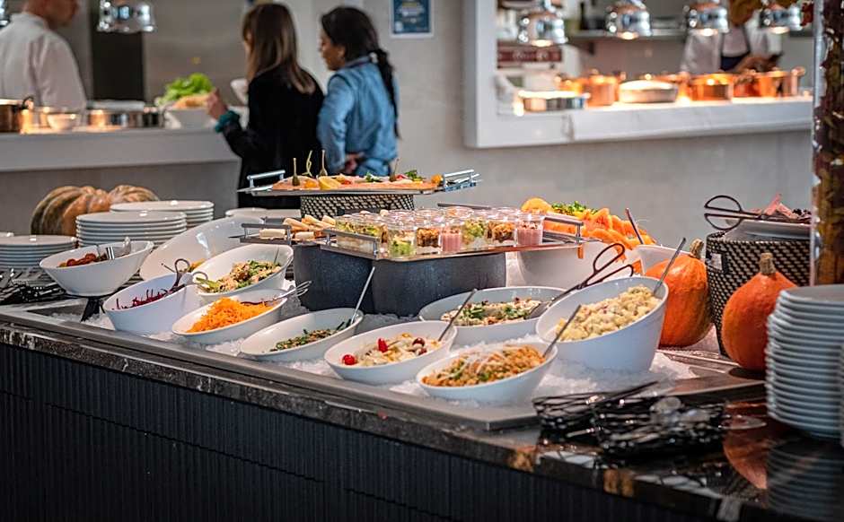 GOLDEN TULIP LYON OUEST TECHLID Hotel & Spa