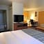 Country Inn & Suites by Radisson, Bend, OR