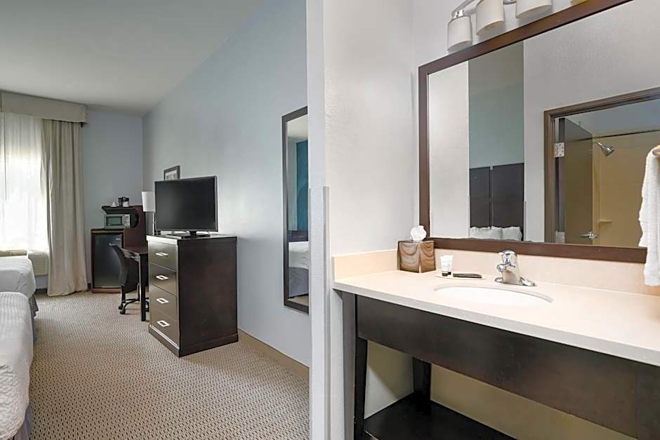 Baymont by Wyndham College Station