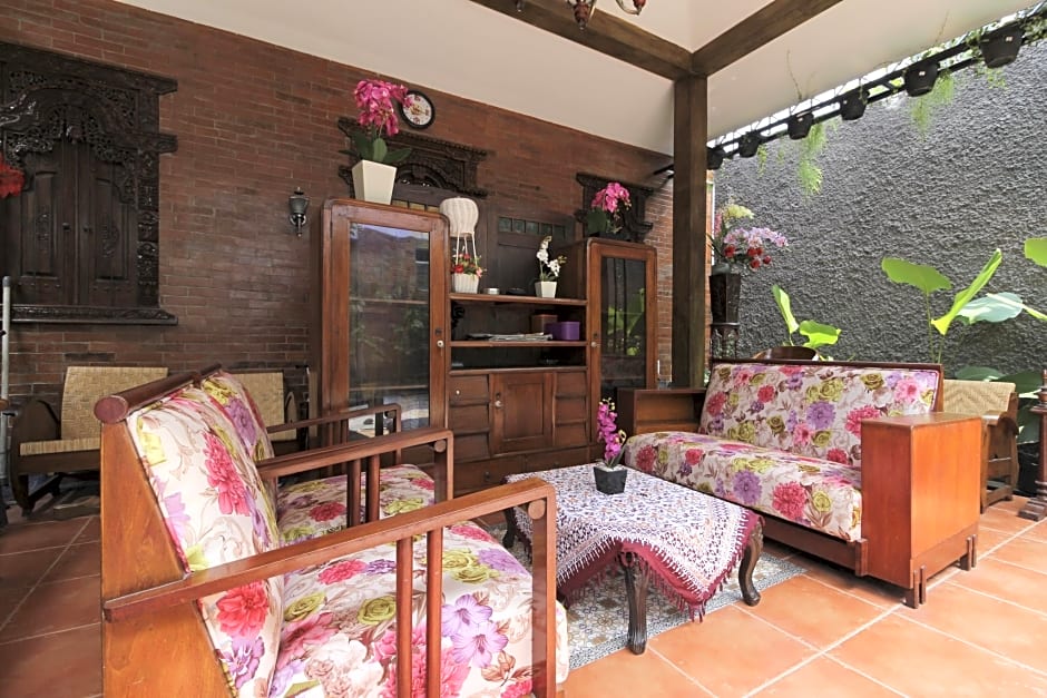 RedDoorz Plus near Jogja Kembali Monument