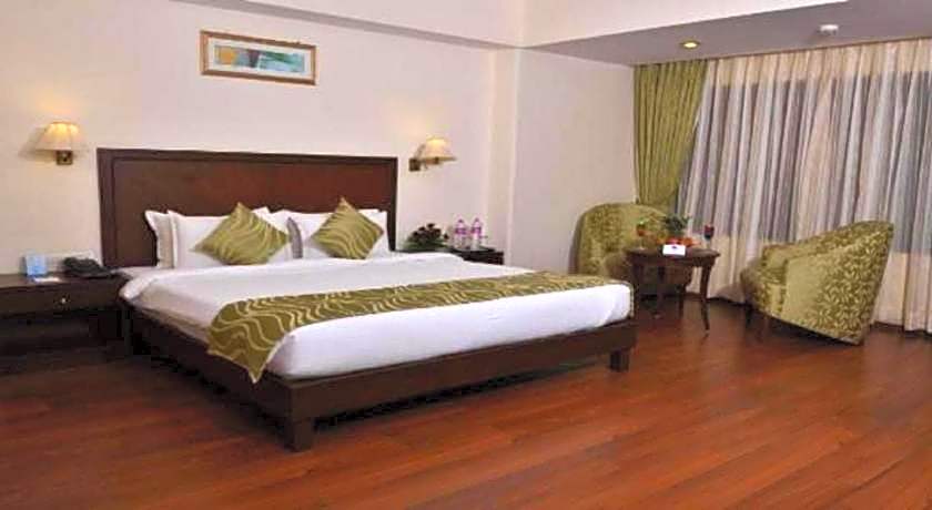 Le Lac Sarovar Portico Ranchi