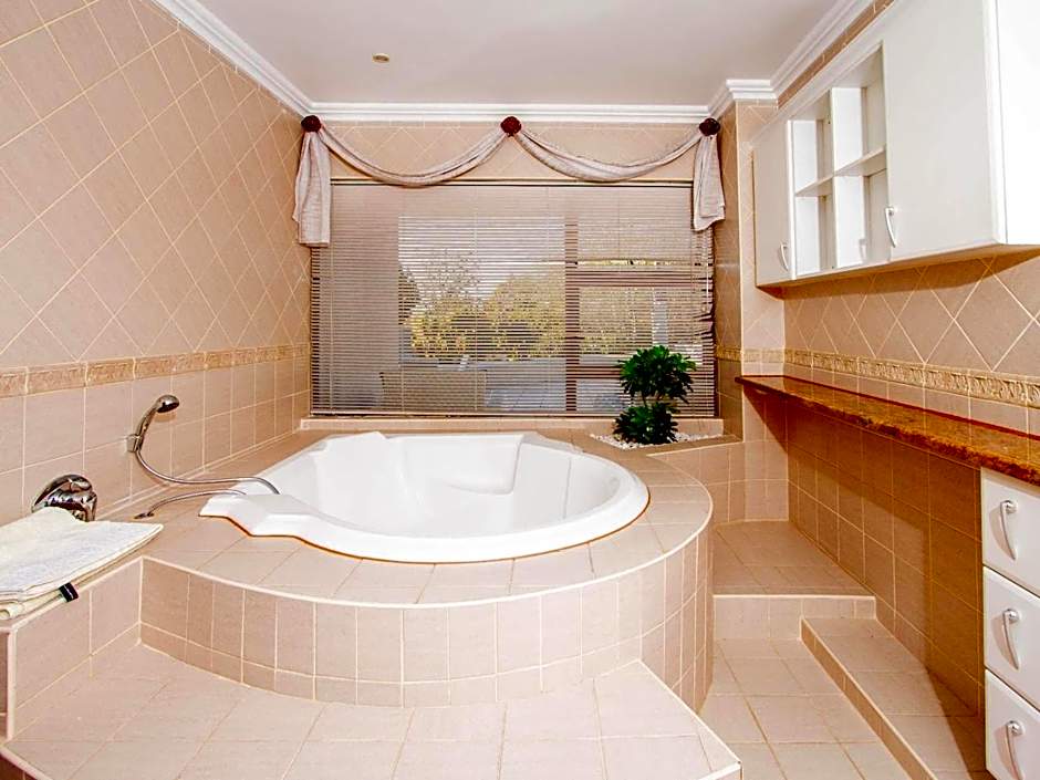 Bophirima Boutique Hotel