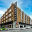 Jinyue Hotel (Guangzhou Baiyun Railway Station International Unit Branch)