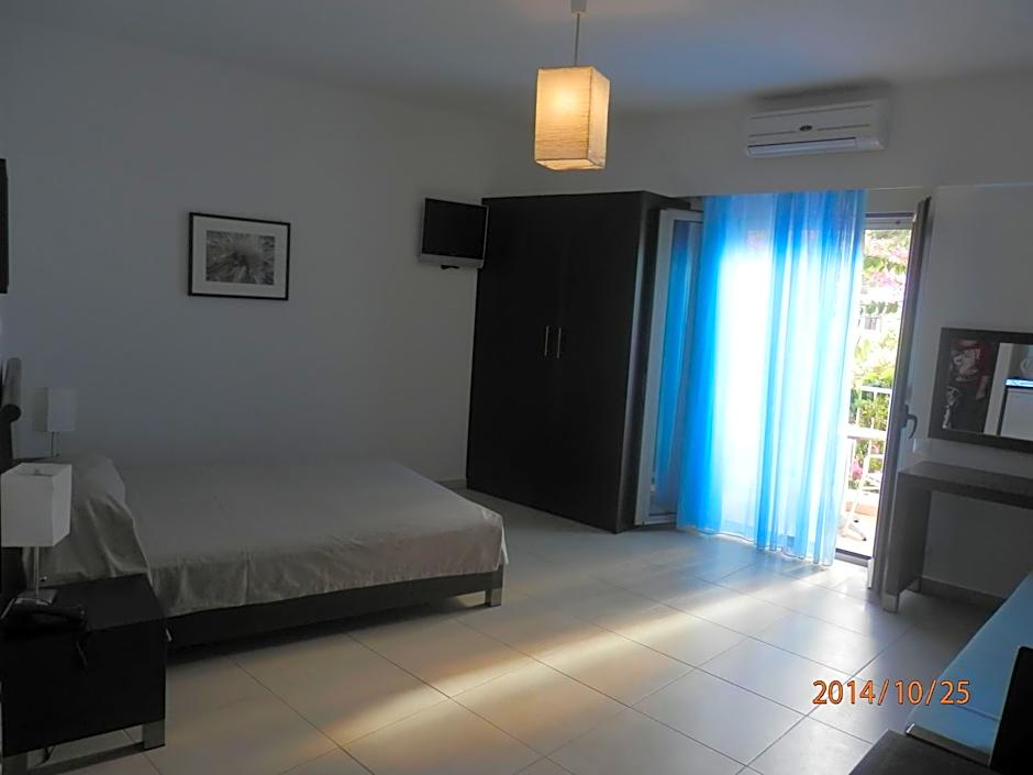 Glaros Hotel Apartment