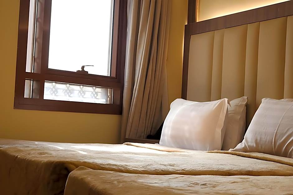 Grand Zowar Hotel