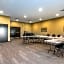 Comfort Suites Brunswick - Clevelend Southwest