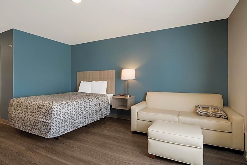 WoodSpring Suites Grand Rapids Kentwood