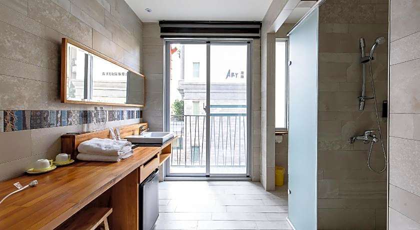 Tree House Design Hotel