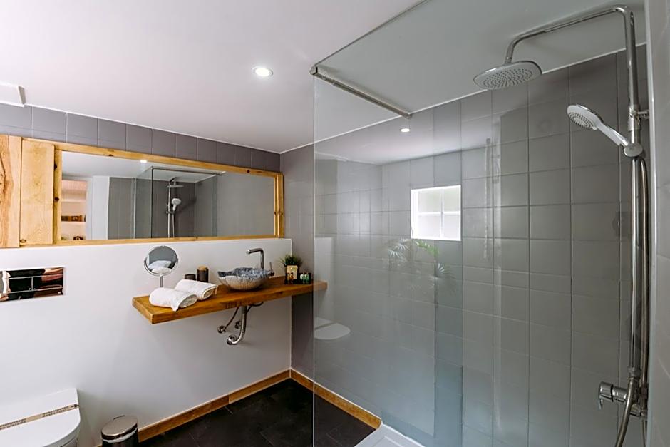 19 Tile Ceramic Concept - by Unlock Hotels