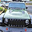 CampCar Maui Jeeps SUVs Hybrid Camper van Rentals with equipment and Travel Advice