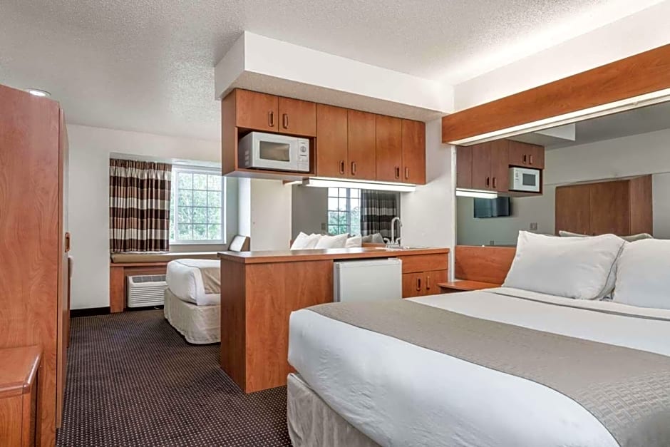 Microtel Inn & Suites by Wyndham Rice Lake