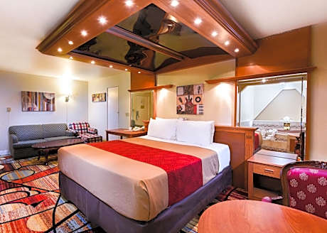 King Suite with Spa Bath