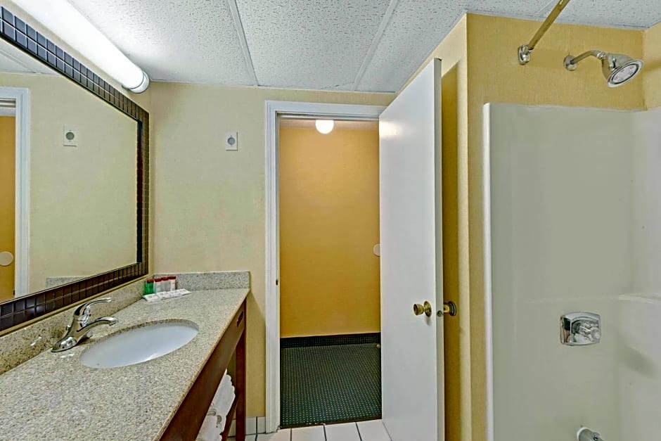 Ramada by Wyndham Kittery