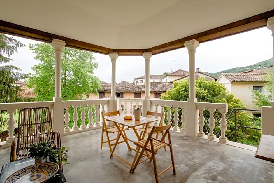 B&B Ernestine Family Home