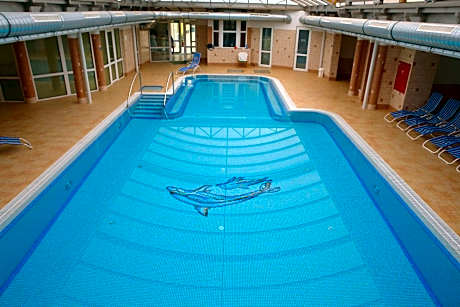 Apartment with Lake View