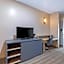 Sonesta Essential IAH Airport JFK Boulevard - Newly Renovated
