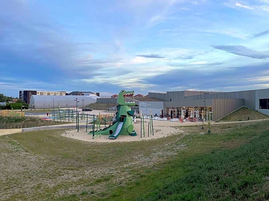 Hotel Acropolis " Op het sportiefste park van de kust "