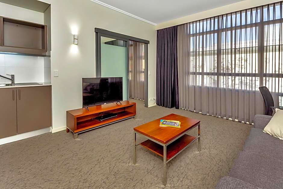 New Haus by Hougoumont Hotel, former Bannister 22